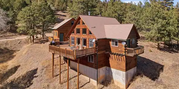 750 Cougar Drive