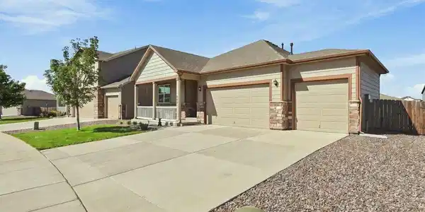 Image 2: Three car garage