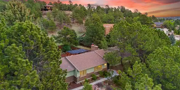 130 E Mikado Drive