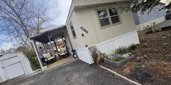 704 Meadowlark Drive
