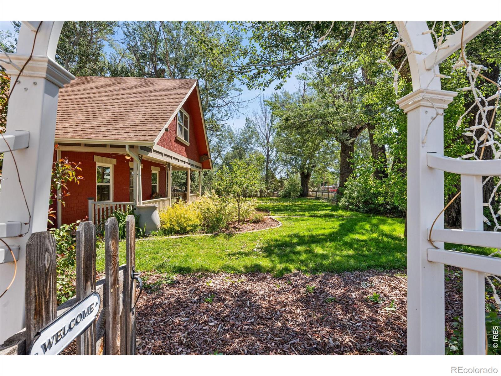 Image 3: Cottage style entry, with numerous fruit trees across the property. Image 3: Cottage style entry, with numerous fruit trees across the property.