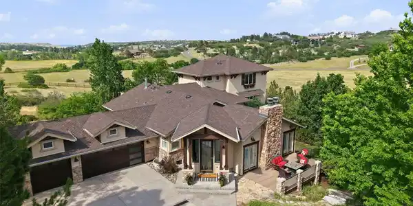 395 W Oakwood Lane