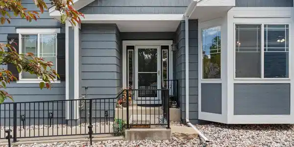Image 2: Front Entry Image 2: Front Entry