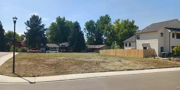 707 Longs Peak Lane