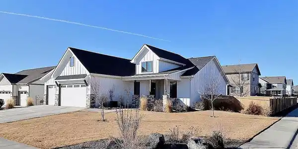 6881 Cattails Drive