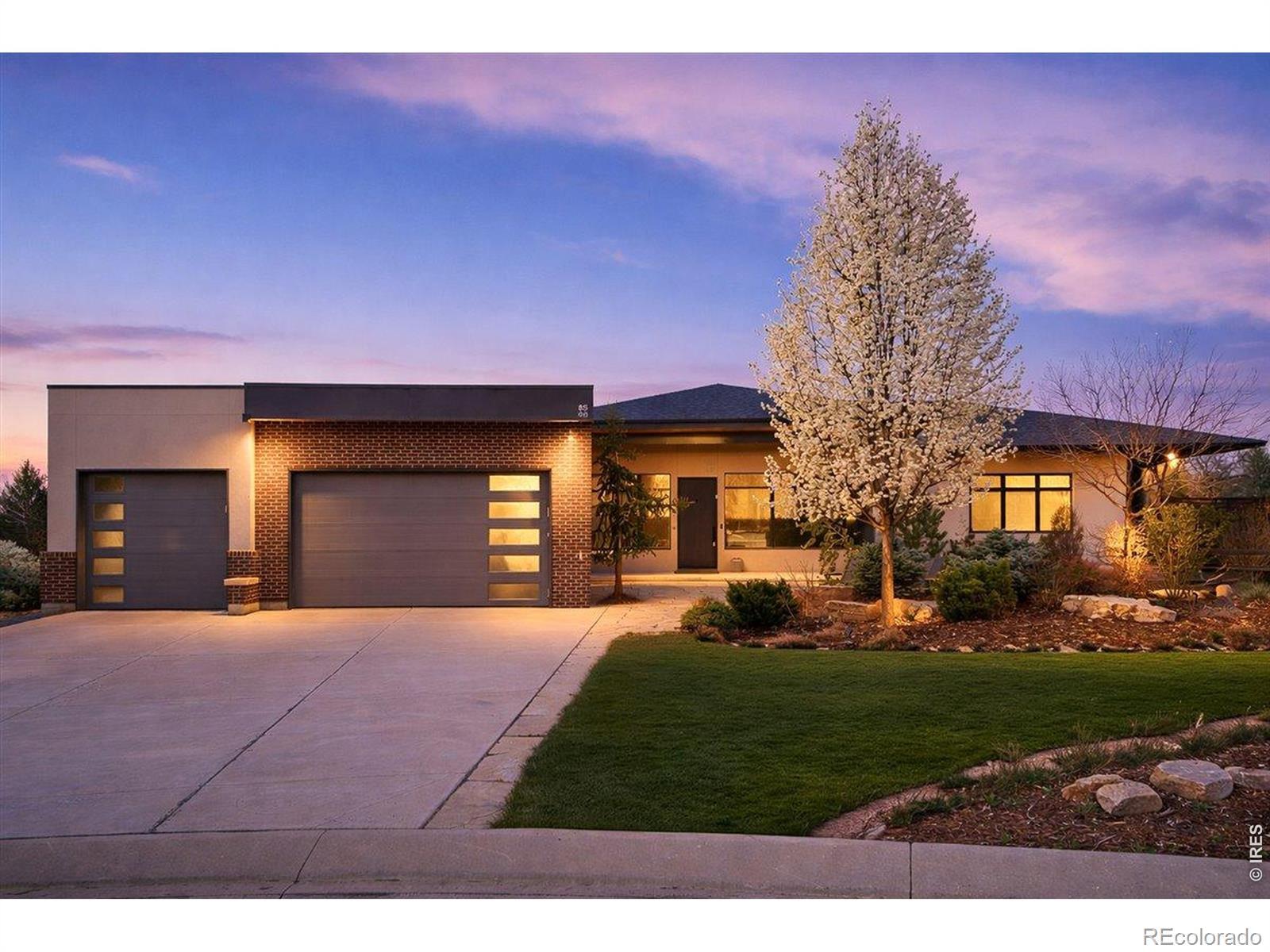 Image 1: sprawling raised ranch with a three car garage on a quiet cul-de-sac Image 1: sprawling raised ranch with a three car garage on a quiet cul-de-sac
