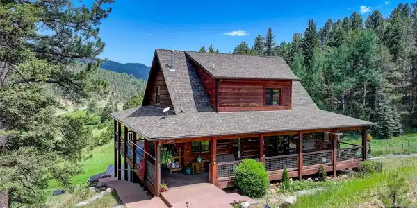 12090 Tecumseh Trail