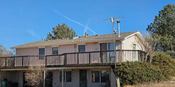 1445 E 143rd Avenue
