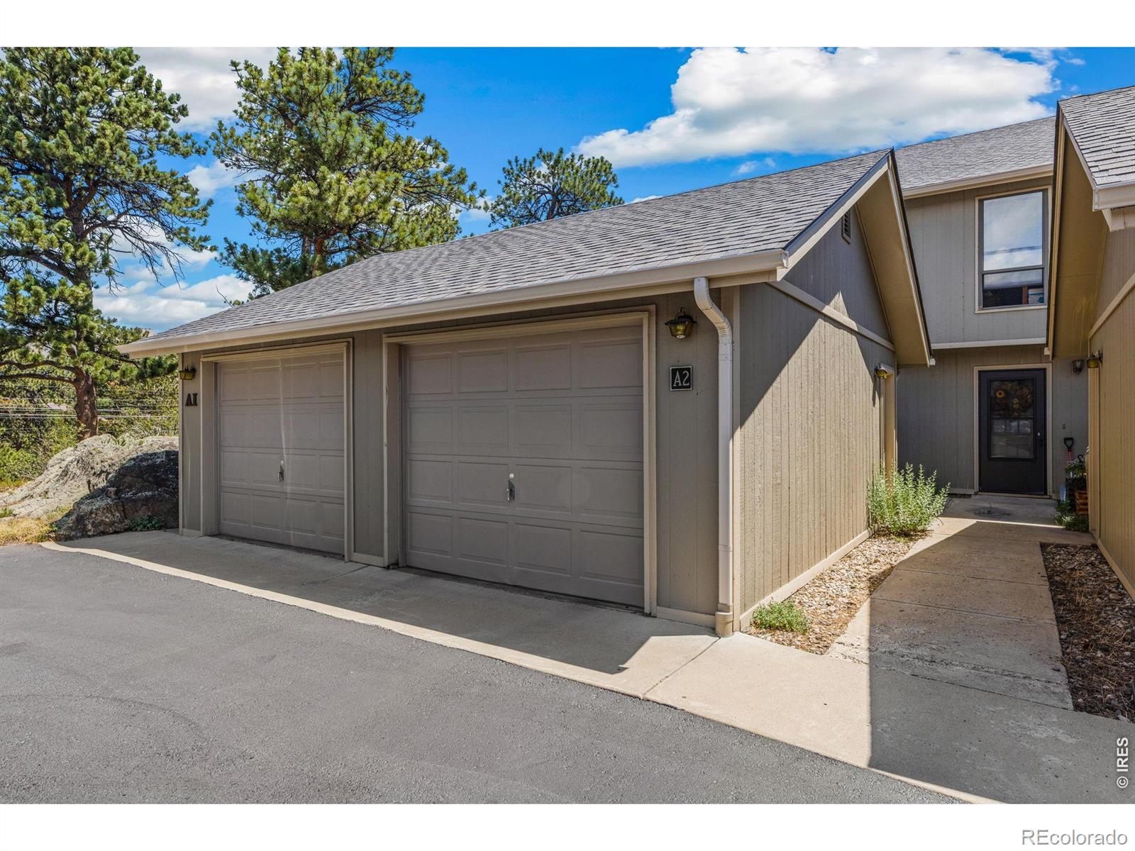 Image 3: One-car garage for your convenience Image 3: One-car garage for your convenience