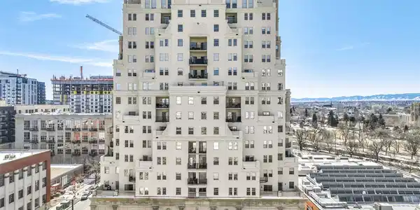 300 W 11th Avenue