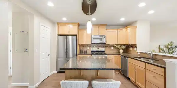 Image 4 Image 4