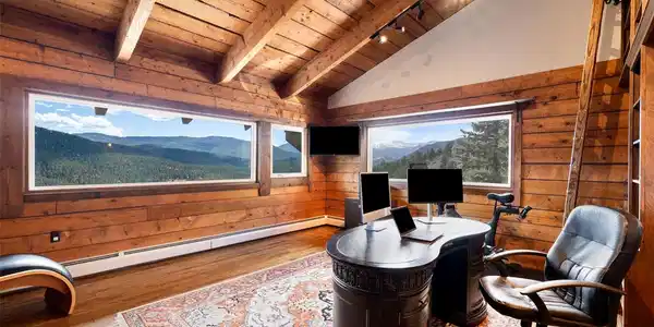 3890 S Skyline Drive
