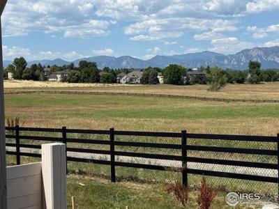 925 Latigo Loop