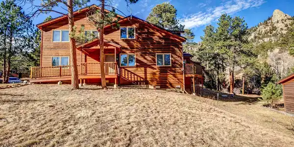 525 Fall River Lane