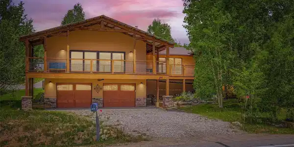 674 Summit Drive