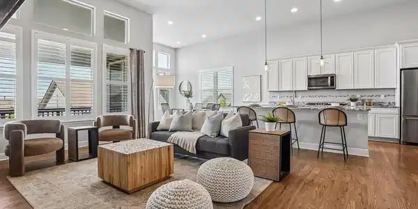 Image 3: Bright and open floorplan. Image 3: Bright and open floorplan.