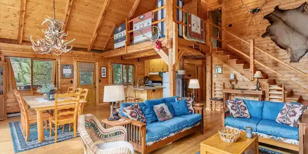 1001 County Road 200