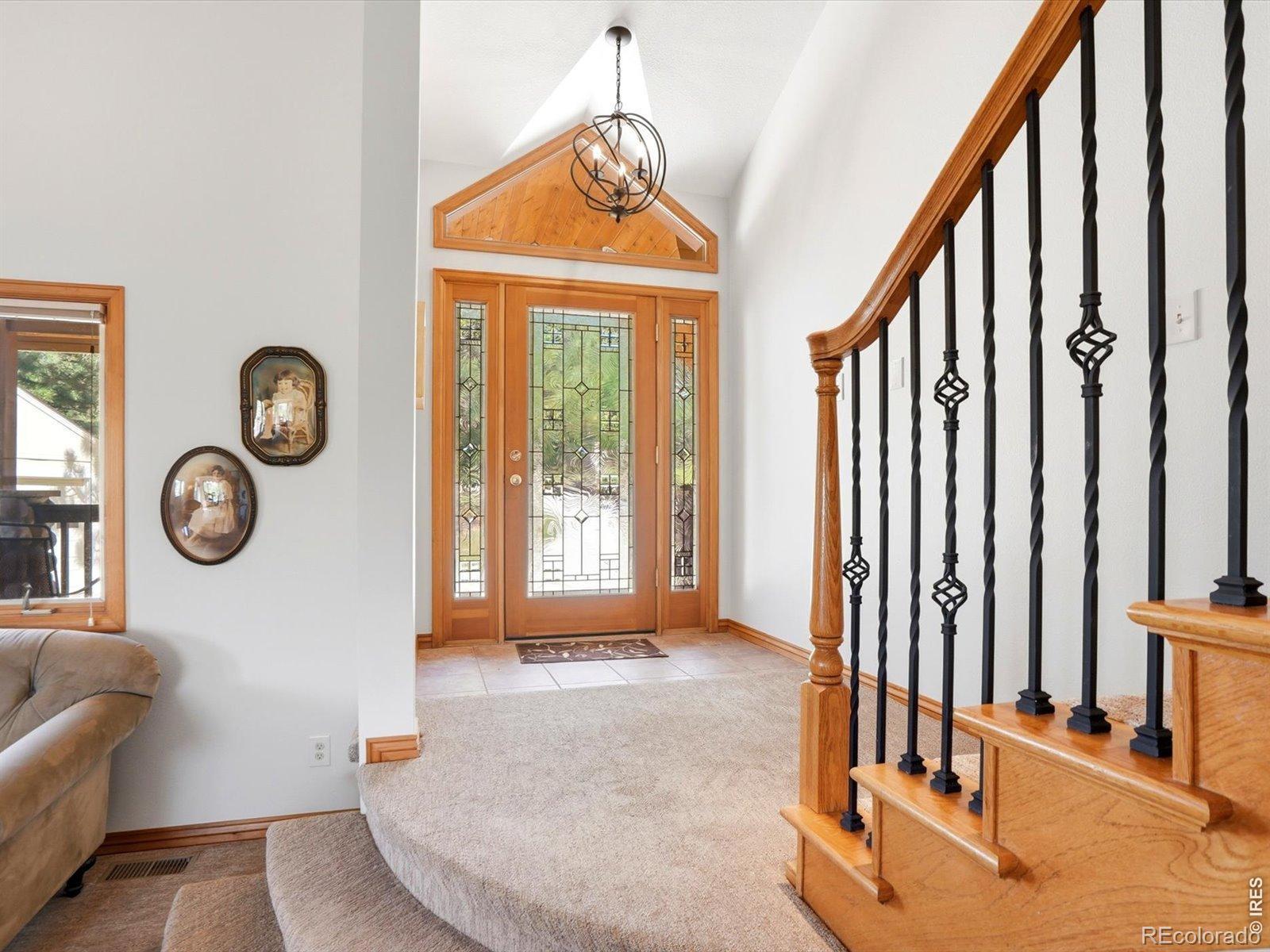 Image 4: Entry/foyer Image 4: Entry/foyer