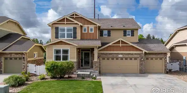 2211 Winding Drive