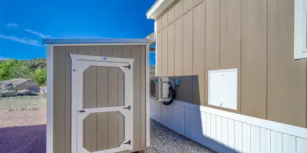 Image 4: 6'x10' Storage Shed Included