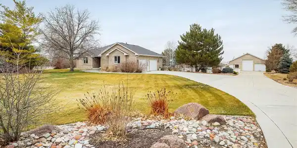 115 Grand View Drive