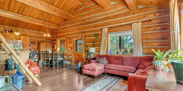 Image 4: from when the home was furnished