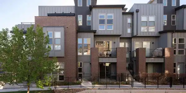 5003 S Platte River Parkway