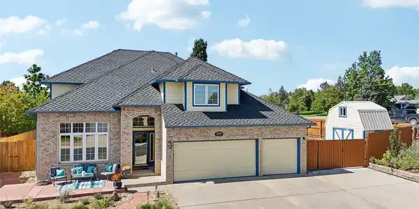 2425 Willow Lane