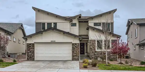 10549 Kelowna View