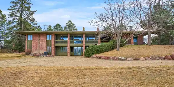 6840 Cheney Court