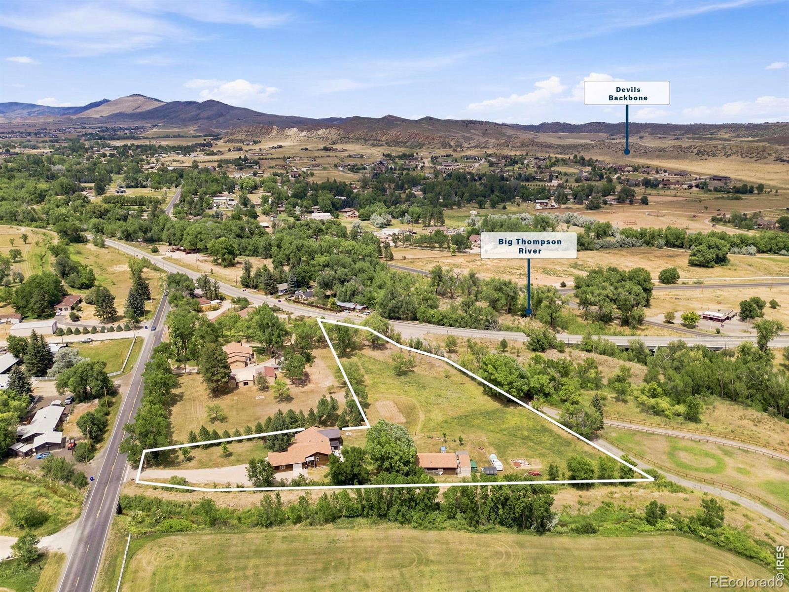 Image 3: 360 Degree Views and Close to Many Amenities Image 3: 360 Degree Views and Close to Many Amenities