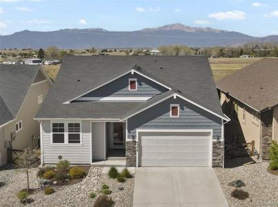 6398 Lochside View