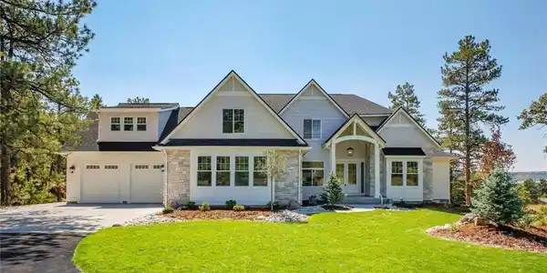 1750 Arrowpoint Court