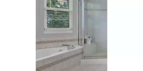 Image 3: Primary Bath Image 3: Primary Bath