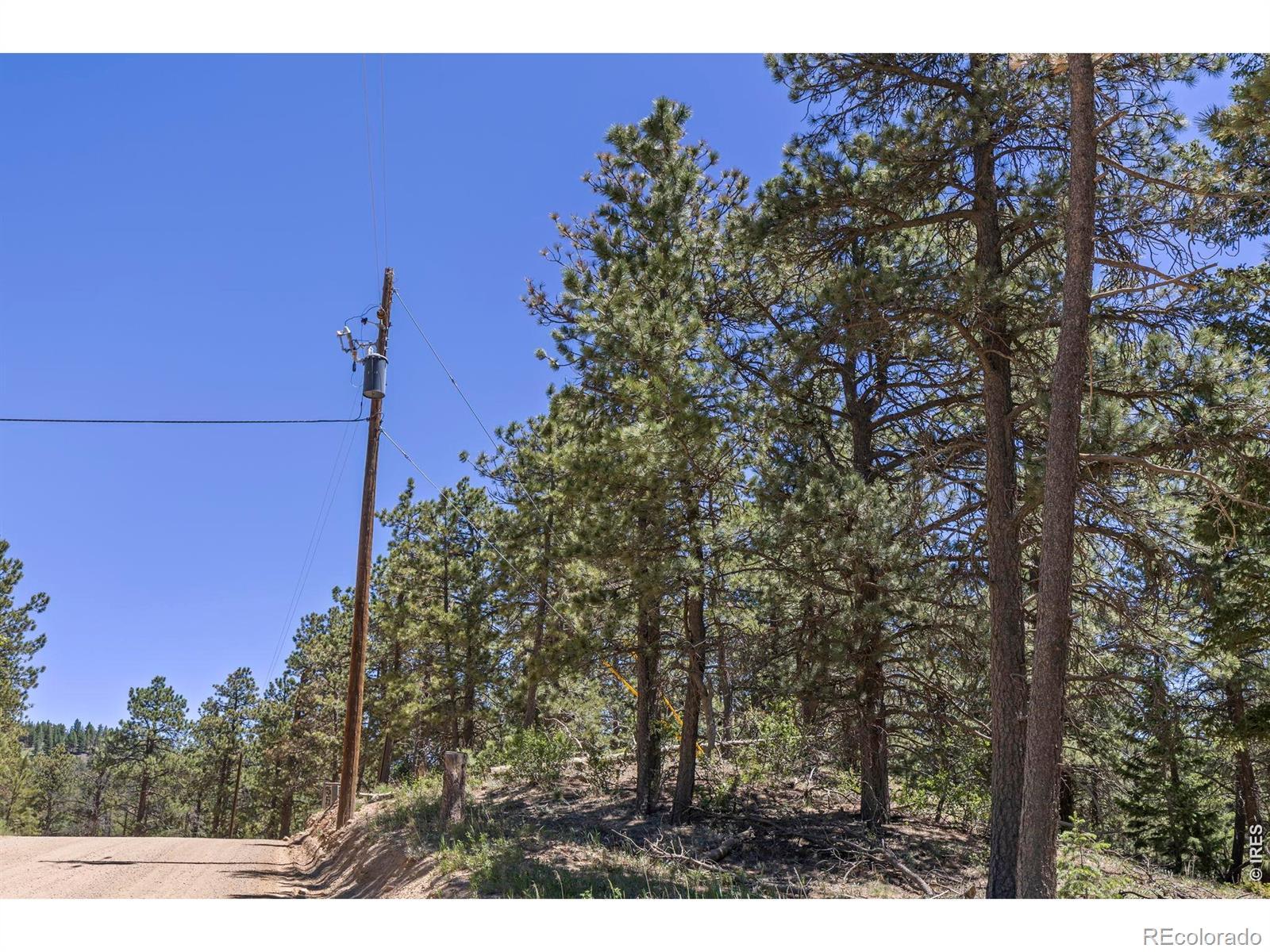 Image 4: Electricity at the property line Image 4: Electricity at the property line