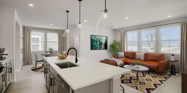 Image 4: KITCHEN VIEWS