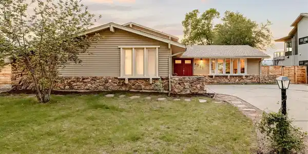 4311 Carter Trail