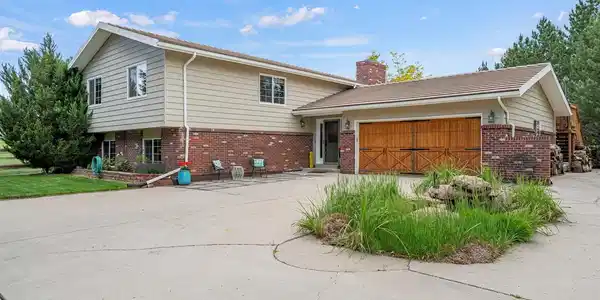 1921 Glenview Court