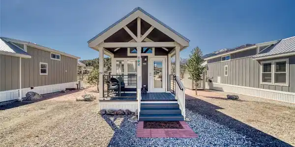 Image 3: Front Porch