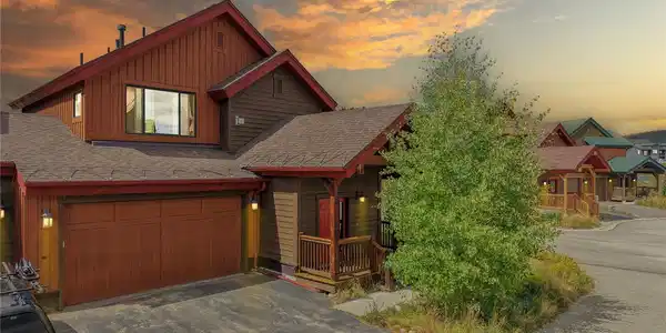 200 Paintbrush Terrace