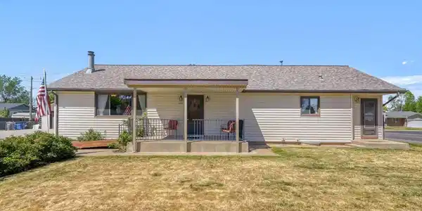 105 Maple Street