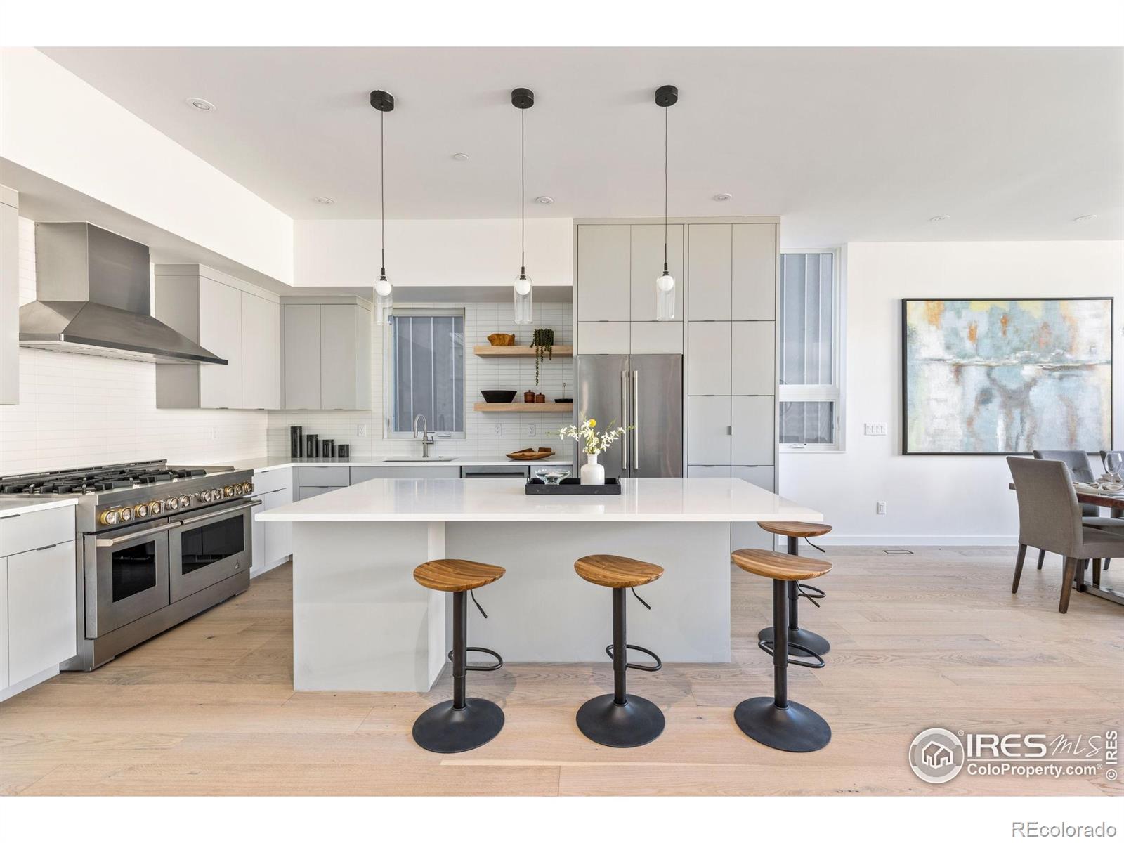 Image 2: Beautiful kitchen with double oven, gas range+griddle, microwave drawer, designated coffee station with water line Image 2: Beautiful kitchen with double oven, gas range+griddle, microwave drawer, designated coffee station with water line