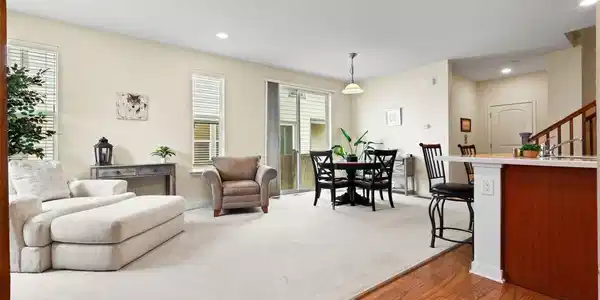 10053 Nadine Lane