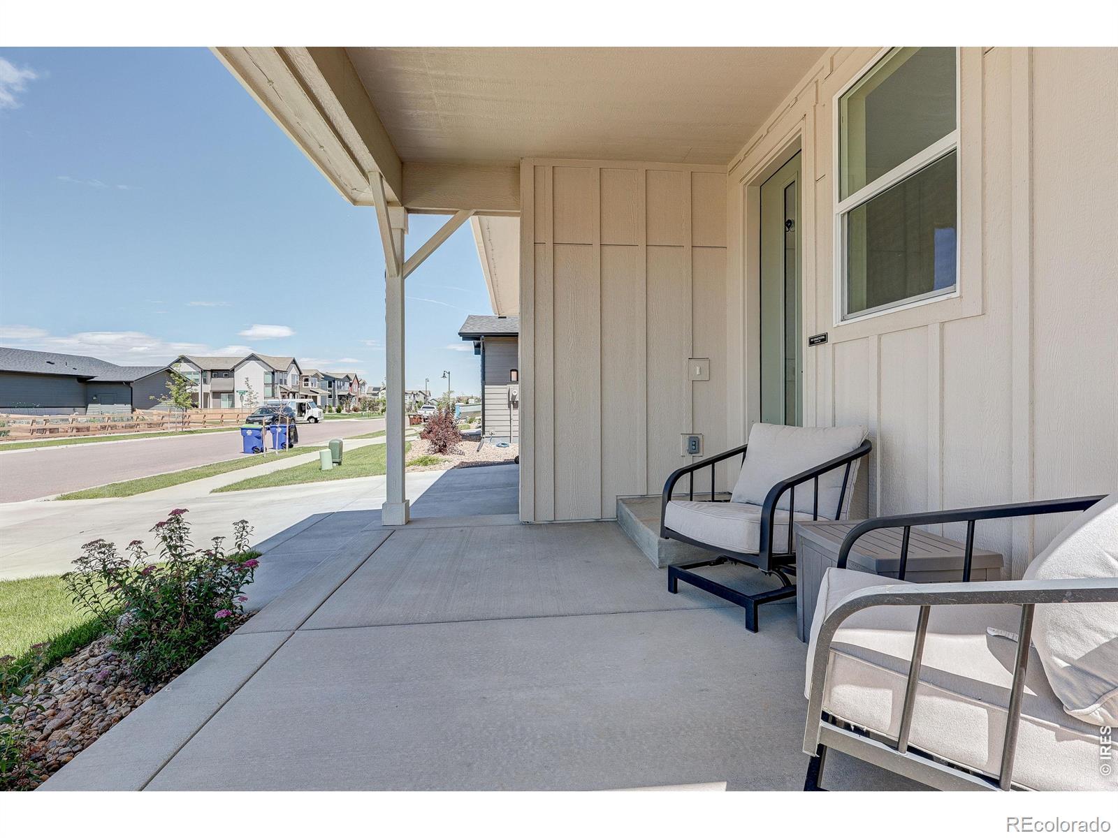 Image 3: Covered front patio. Image 3: Covered front patio.