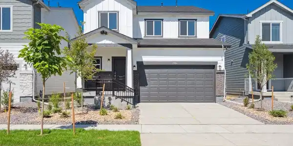 2161 Flower Blossom Avenue