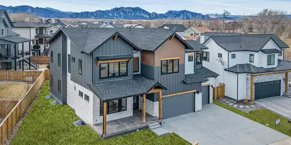 933 Saint Andrews Lane