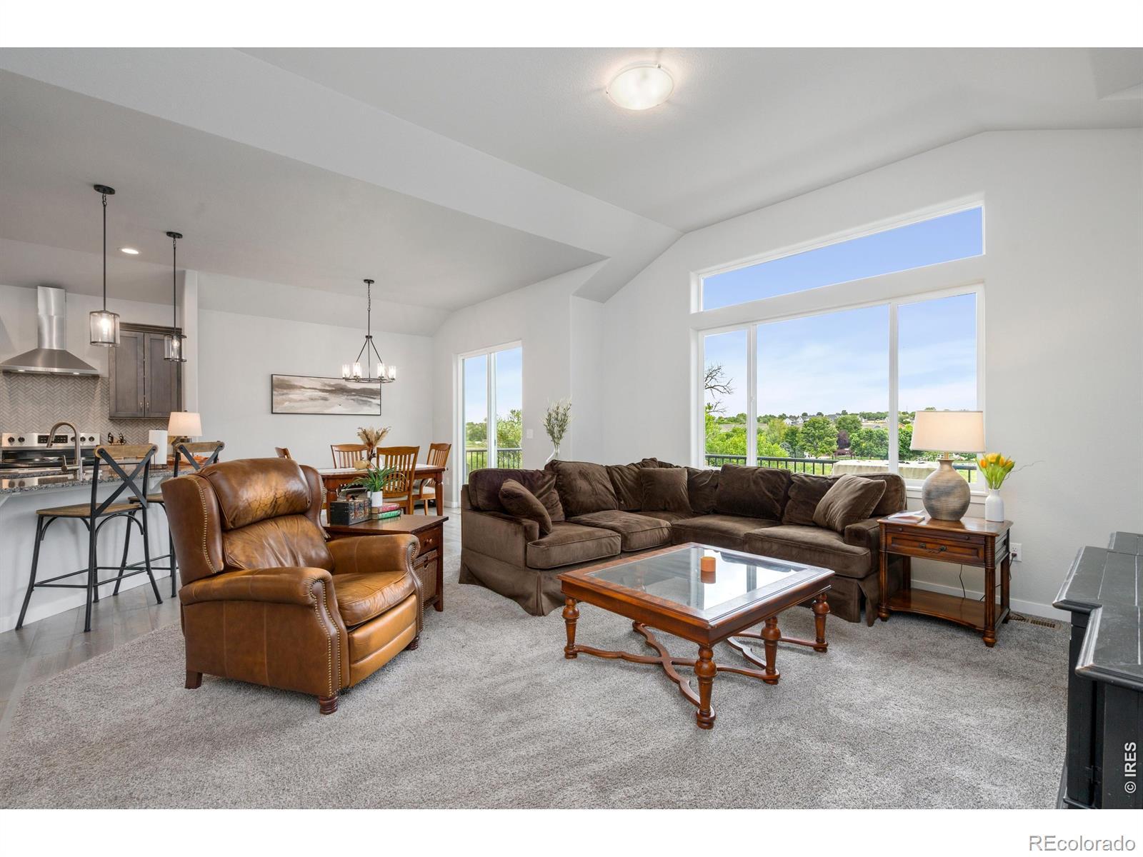 Image 4: Living Room Image 4: Living Room