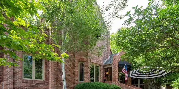 2409 E Cedar Avenue