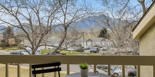 20 S Boulder Circle