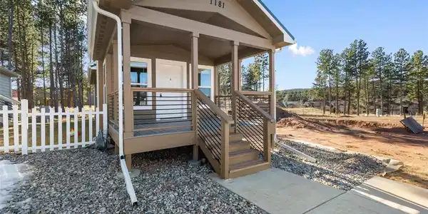 1181 Calm Mountain